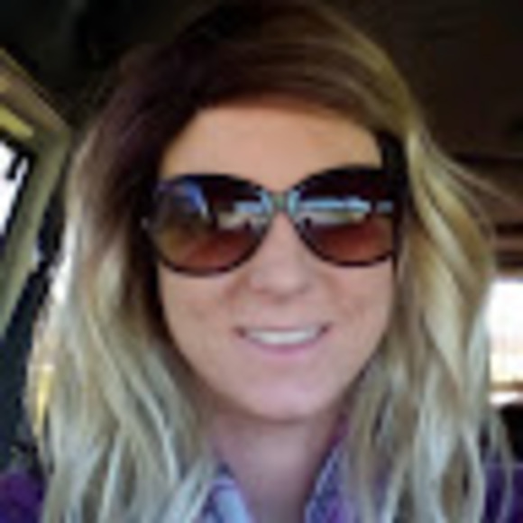 Meet your Posher, Rachel - Picture 1 of 1